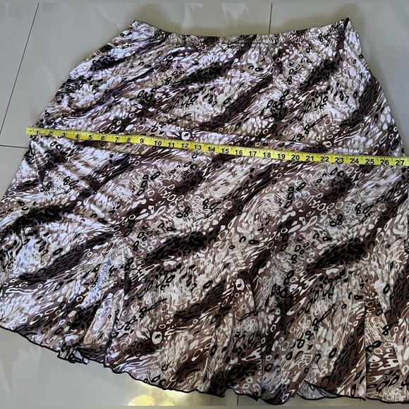 Jaclyn Smith Skirt Womens 2X Plus Brown Black Flare Lined Animal Print Side - Picture 10 of 15